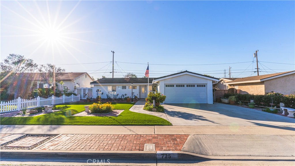 725 N Nancita Street Property Photo 1