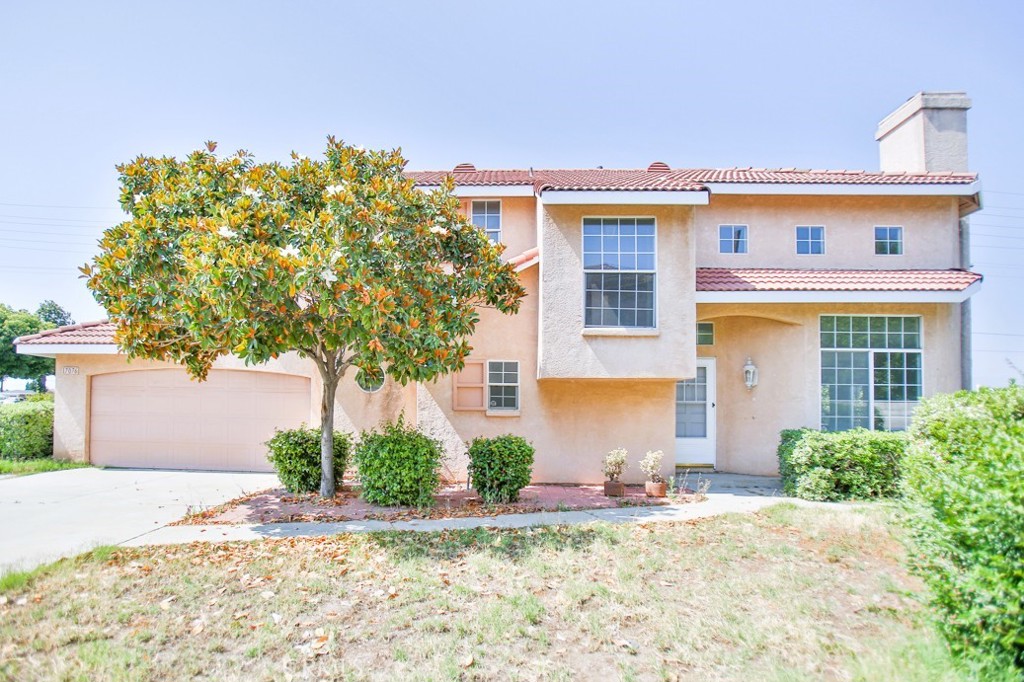 17076 E Cypress