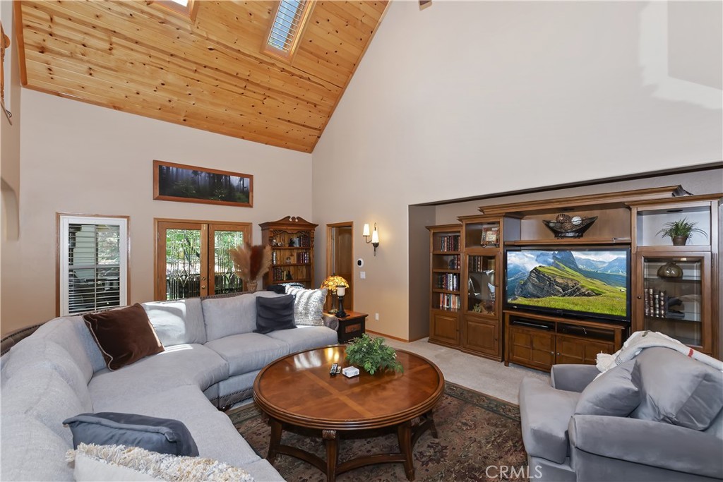 375 Meadow Circle N Property Photo 23
