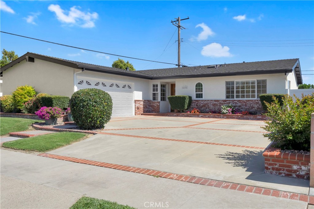 6232 Richmond Avenue Property Photo 1