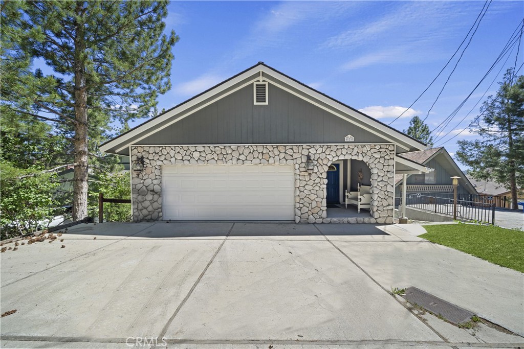 40258 Narrow Lane Property Photo 3