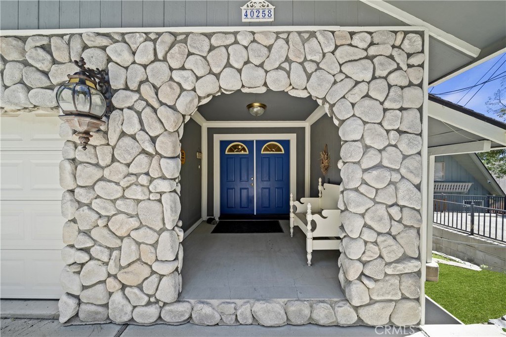 40258 Narrow Lane Property Photo 4