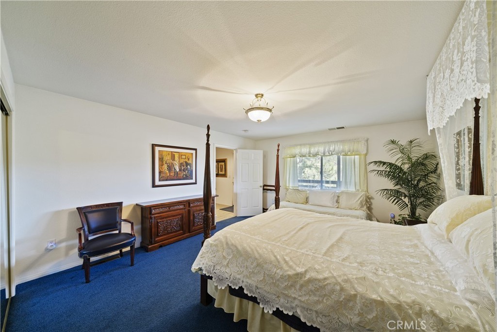 40258 Narrow Lane Property Photo 27