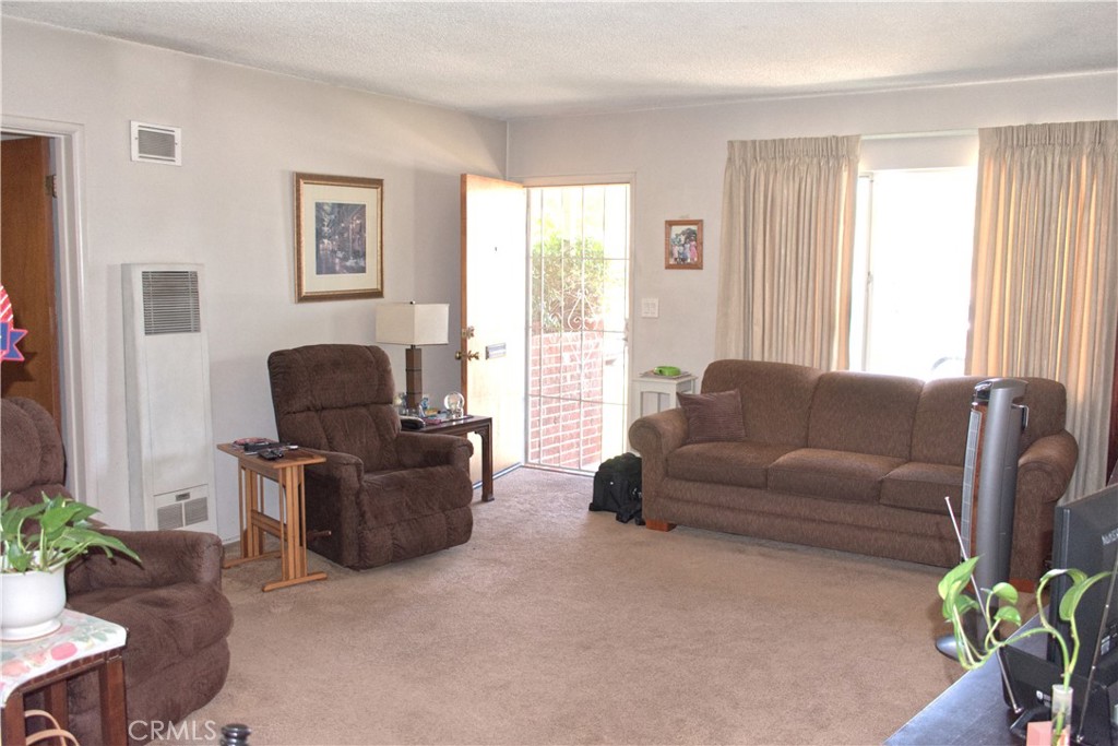 1522 E Broadway Property Photo 12