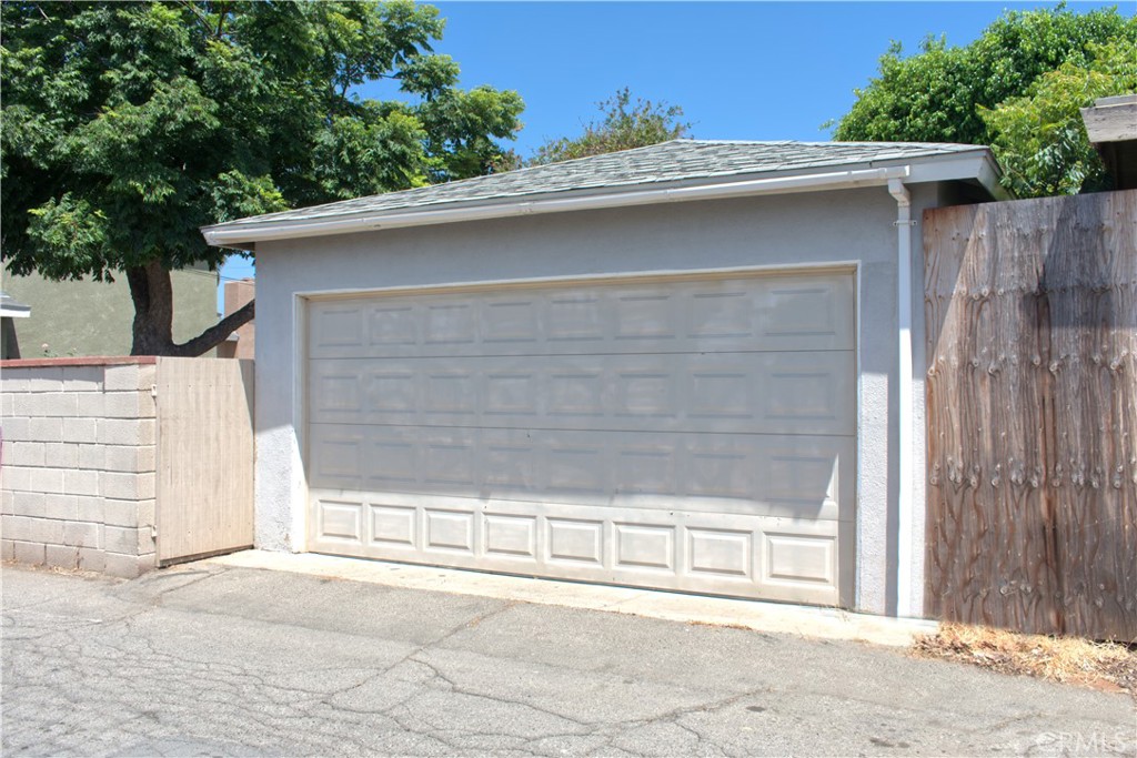 1522 E Broadway Property Photo 14