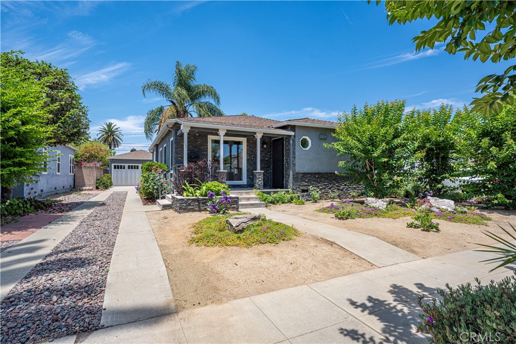 2325 Golden Avenue Property Photo 1