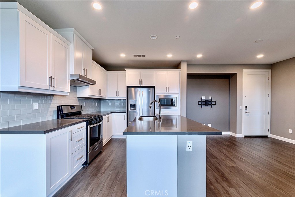 1114 Epic Property Photo 7