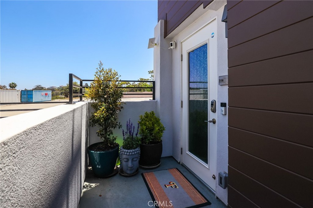 1920 S Pacific Coast Highway Property Photo 7