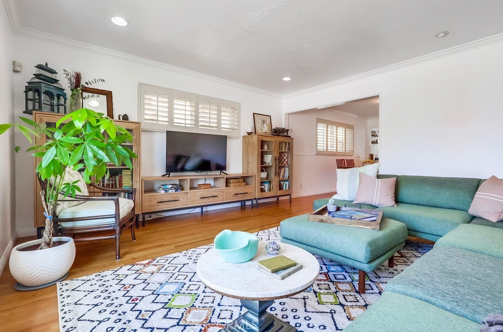 3590 Myrtle Avenue Property Photo 1