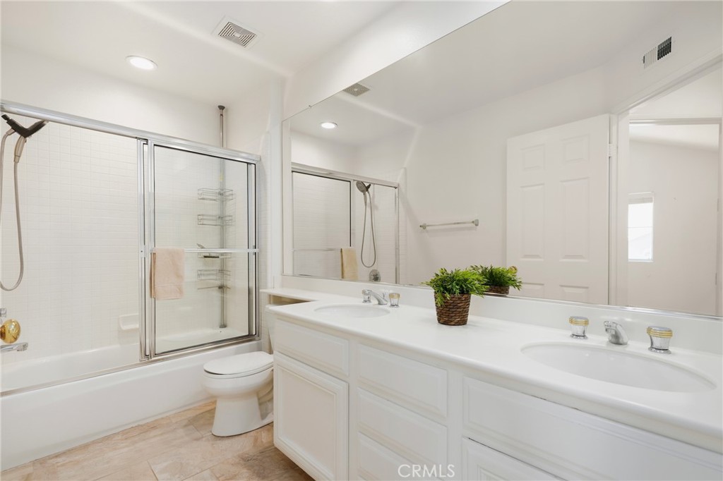 5527 Patricia Way Property Photo 27
