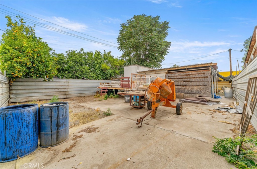 264 Oak Property Photo 1