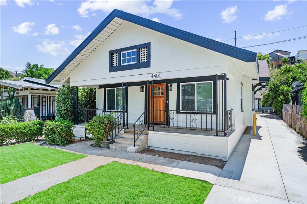 4400 Homer Street Property Photo 1