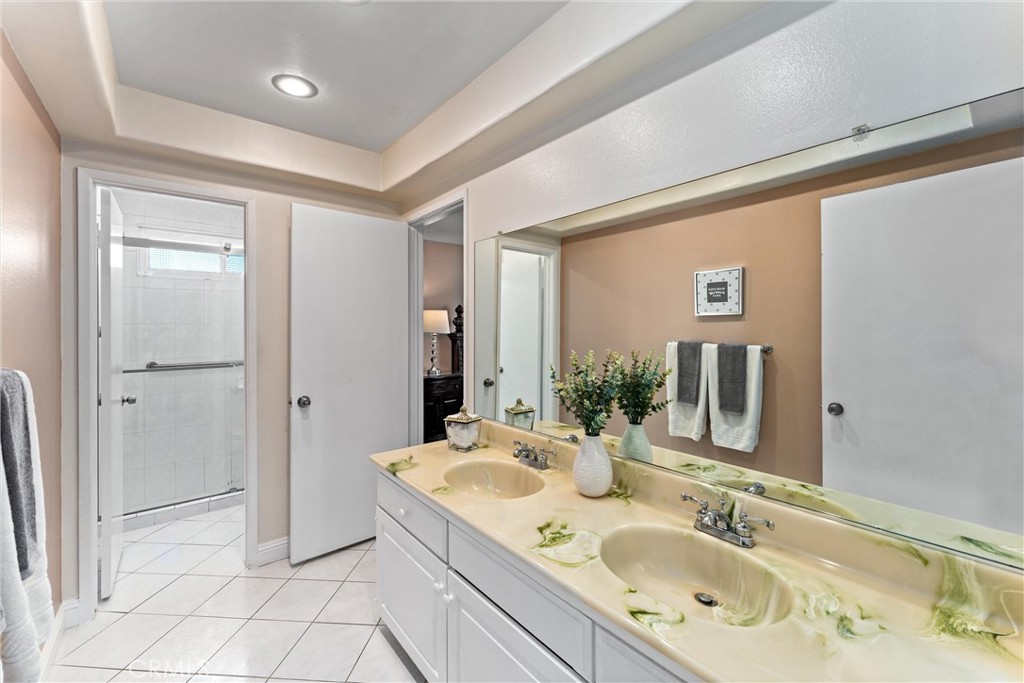 4360 E Addington Drive Property Photo 27
