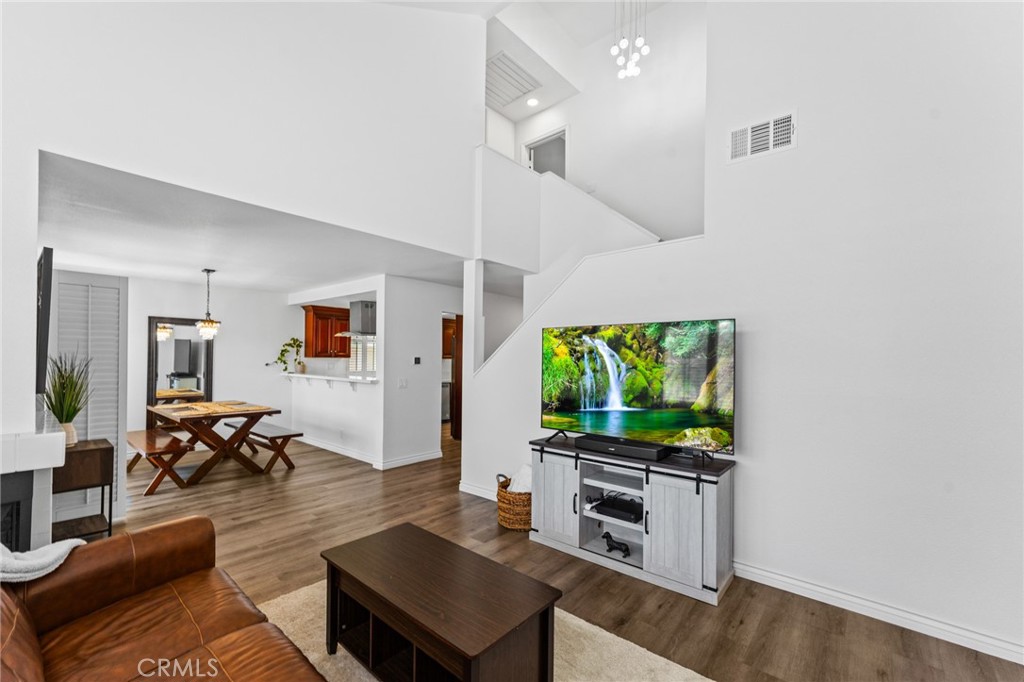 710 S Tourmaline Court Property Photo 12