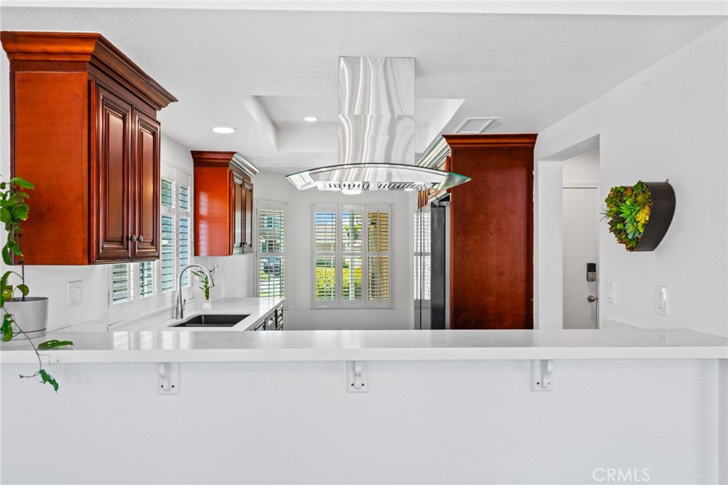 710 S Tourmaline Court Property Photo 18