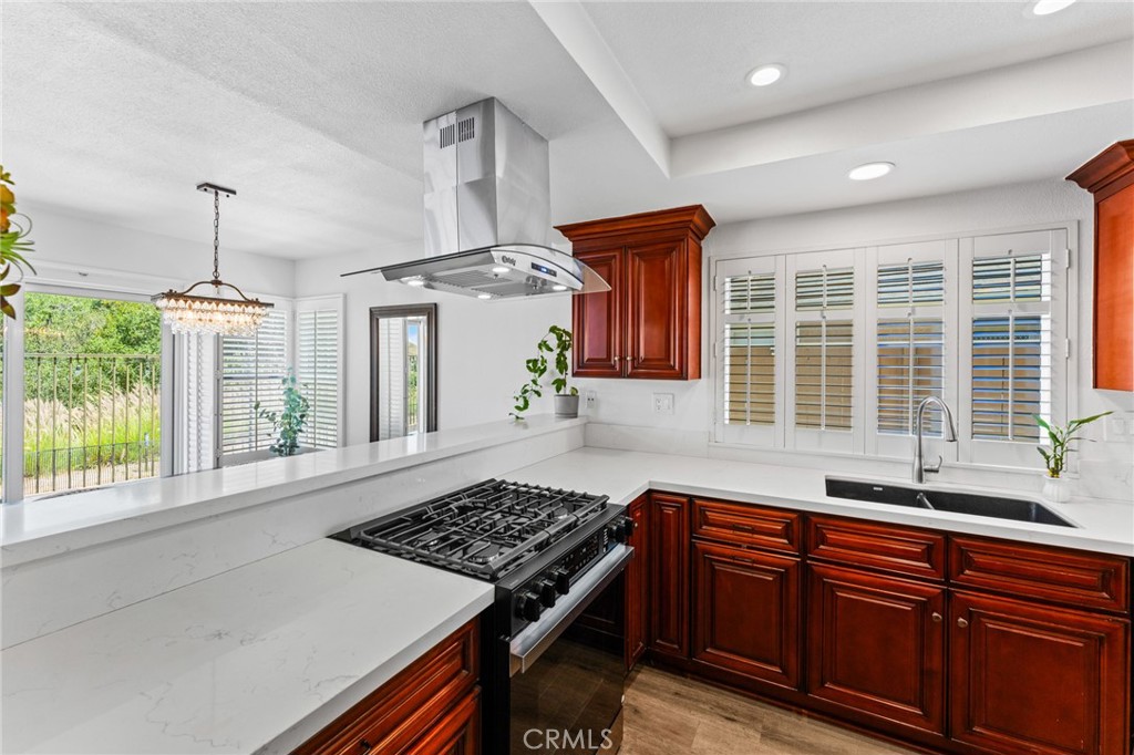 710 S Tourmaline Court Property Photo 19