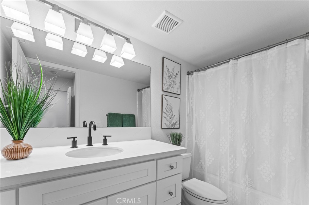 710 S Tourmaline Court Property Photo 27