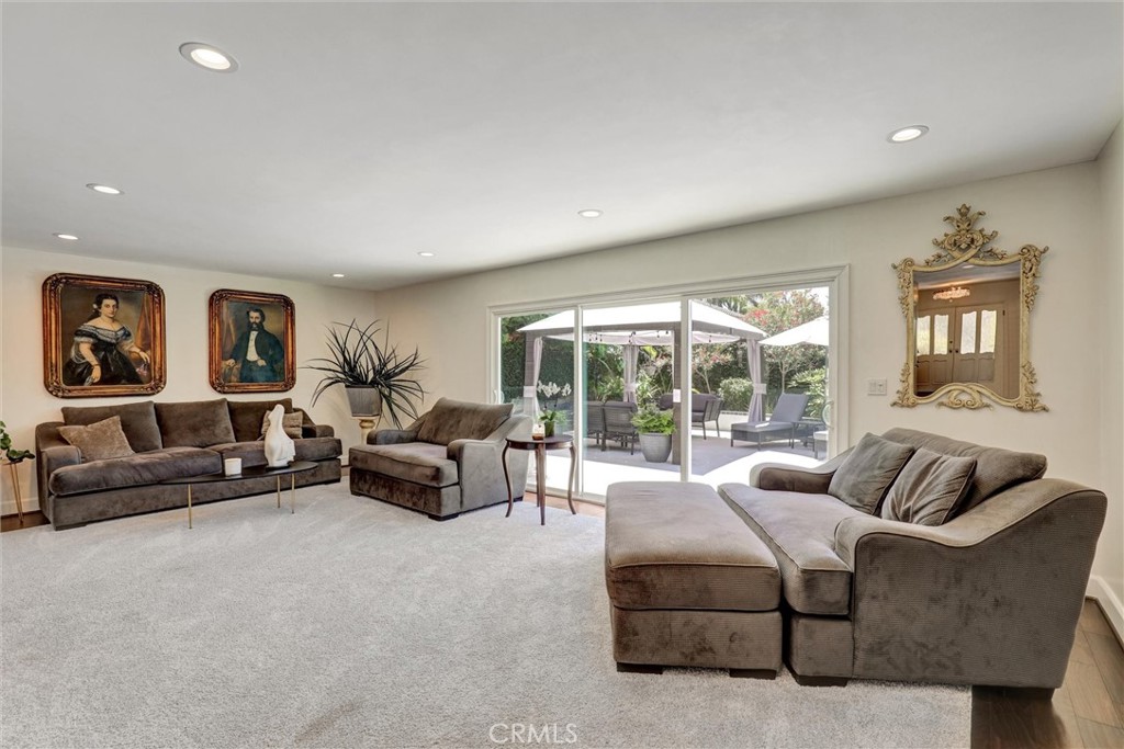 891 Palo Verde Avenue Property Photo 14