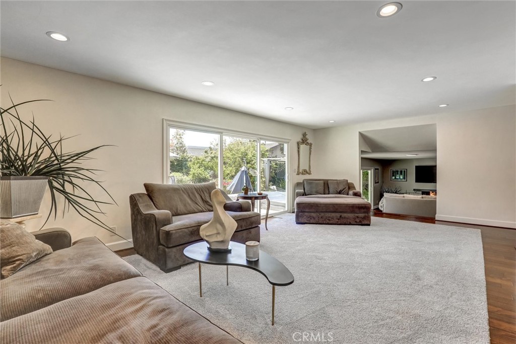 891 Palo Verde Avenue Property Photo 15