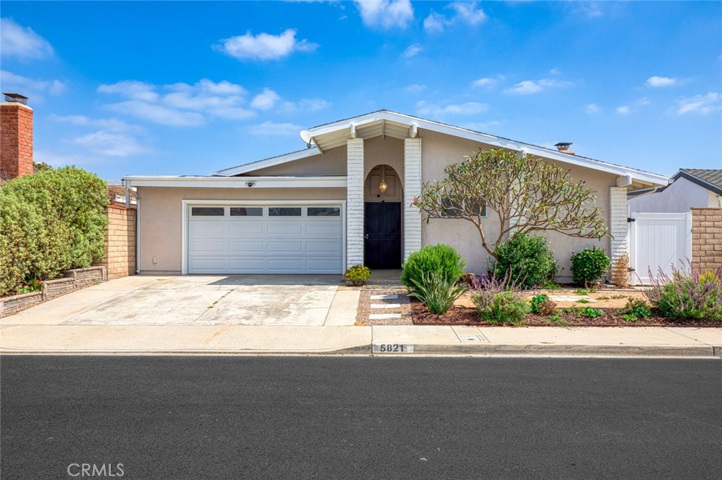 5821 Gloucester Property Photo 1