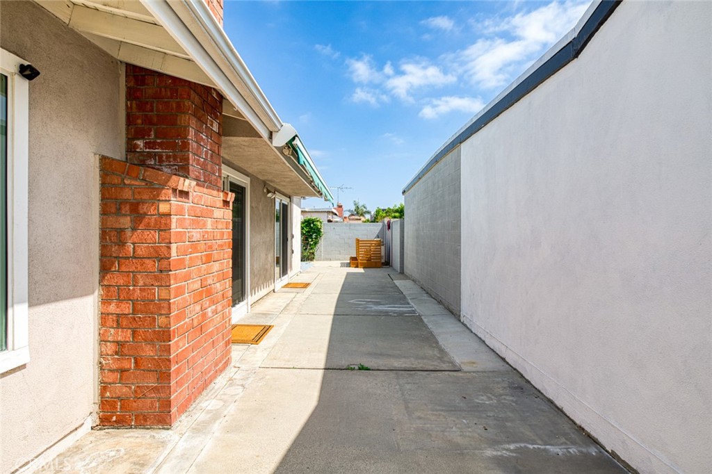 5821 Gloucester Property Photo 26