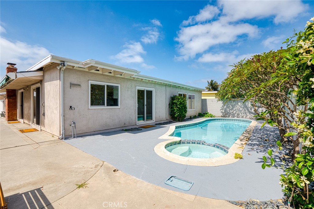 5821 Gloucester Property Photo 29