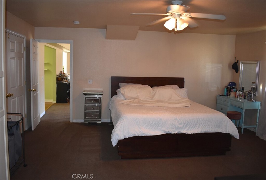 356 E South Street Property Photo 5