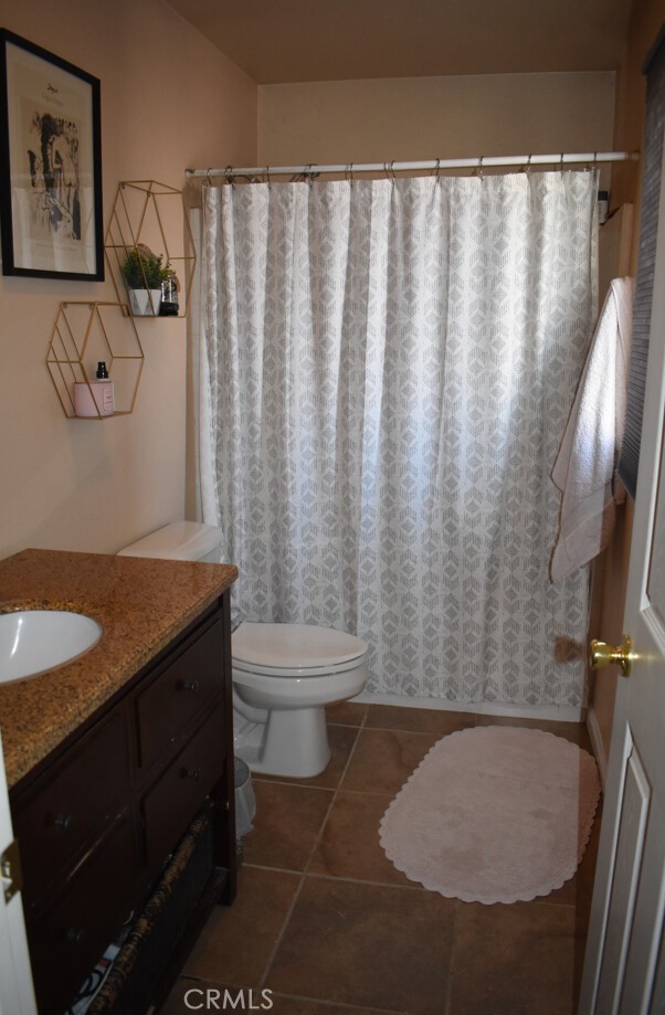 356 E South Street Property Photo 6