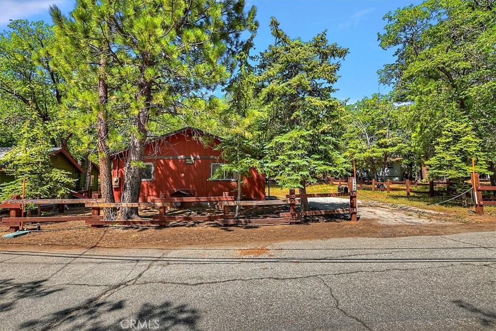 1488 Rockspray Drive Property Photo 3