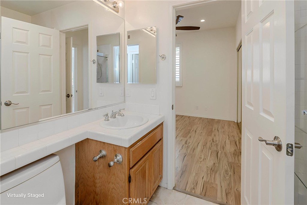 2768 Somerset Place Property Photo 16