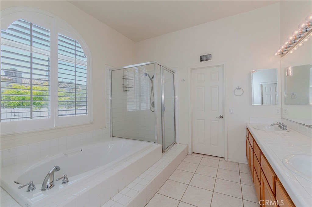 2768 Somerset Place Property Photo 21