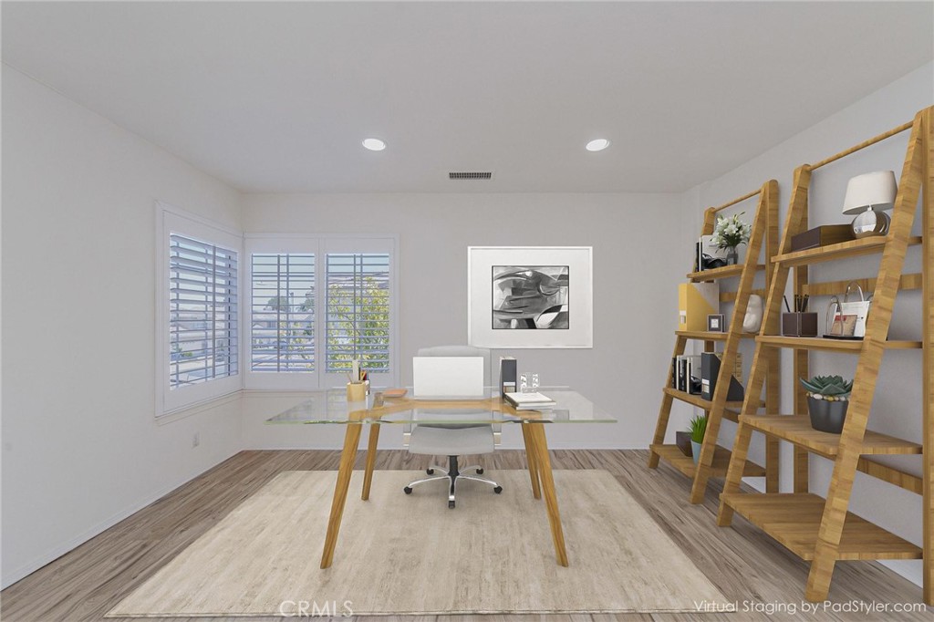 2768 Somerset Place Property Photo 24