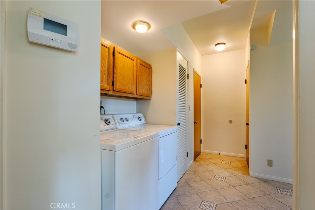 7836 W 81st Street Property Photo 16