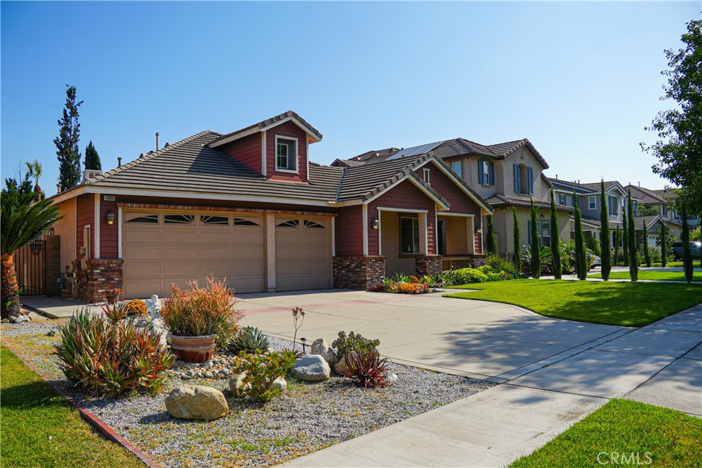 12833 Crestfield Court Property Photo 2