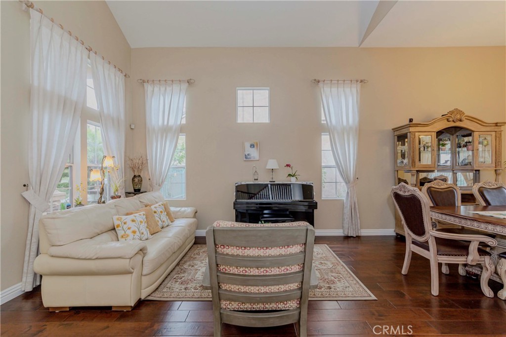 6242 E Inverness Place Property Photo 5