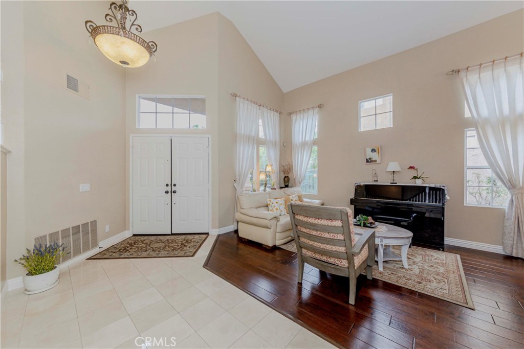 6242 E Inverness Place Property Photo 6