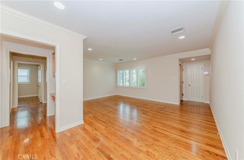 2740 Burkshire Avenue Property Photo 5