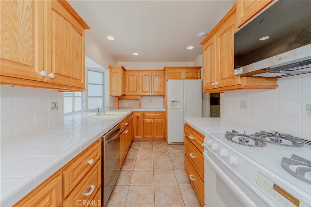 2740 Burkshire Avenue Property Photo 10