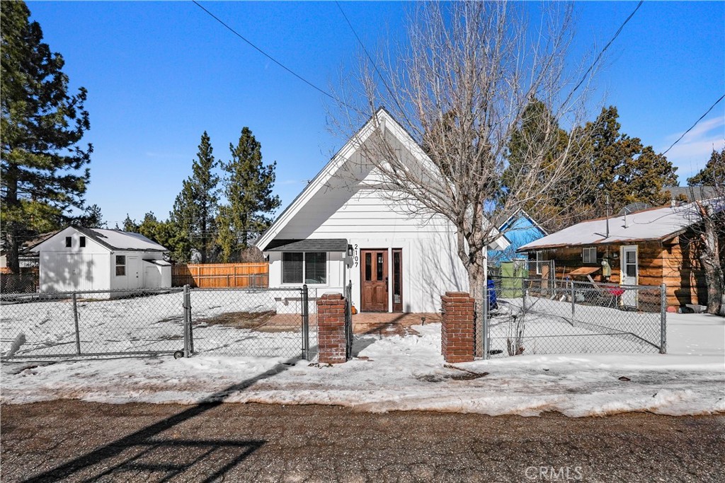 2107 4th Lane Property Photo 1