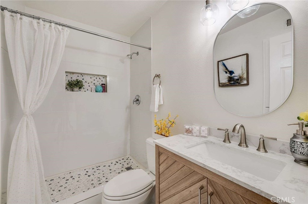 7065 Seawind Drive Property Photo 12