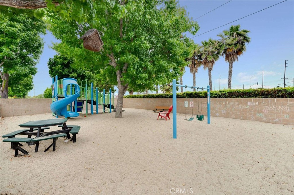 7065 Seawind Drive Property Photo 29