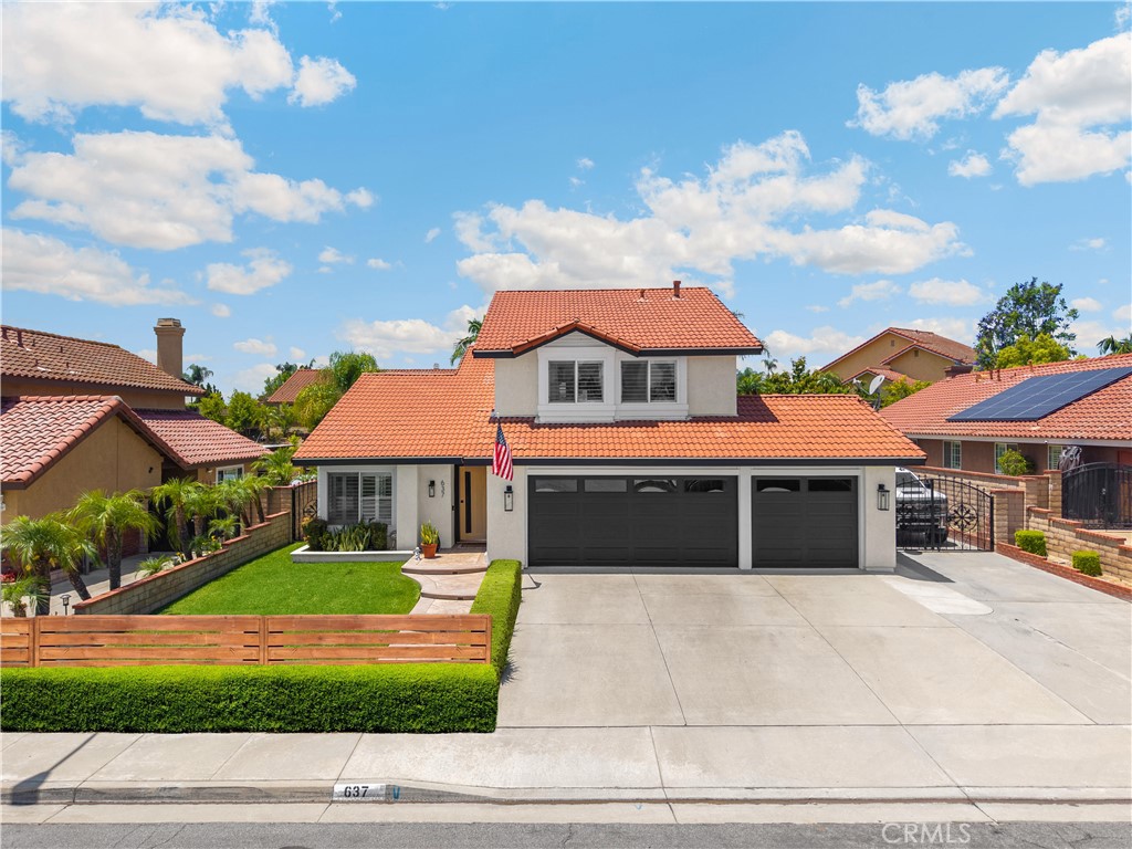 637 Silver Bridle Road Property Photo 1