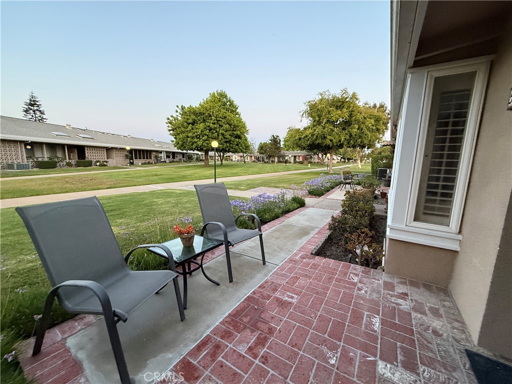 1240 Oakmont 52j Property Photo 1