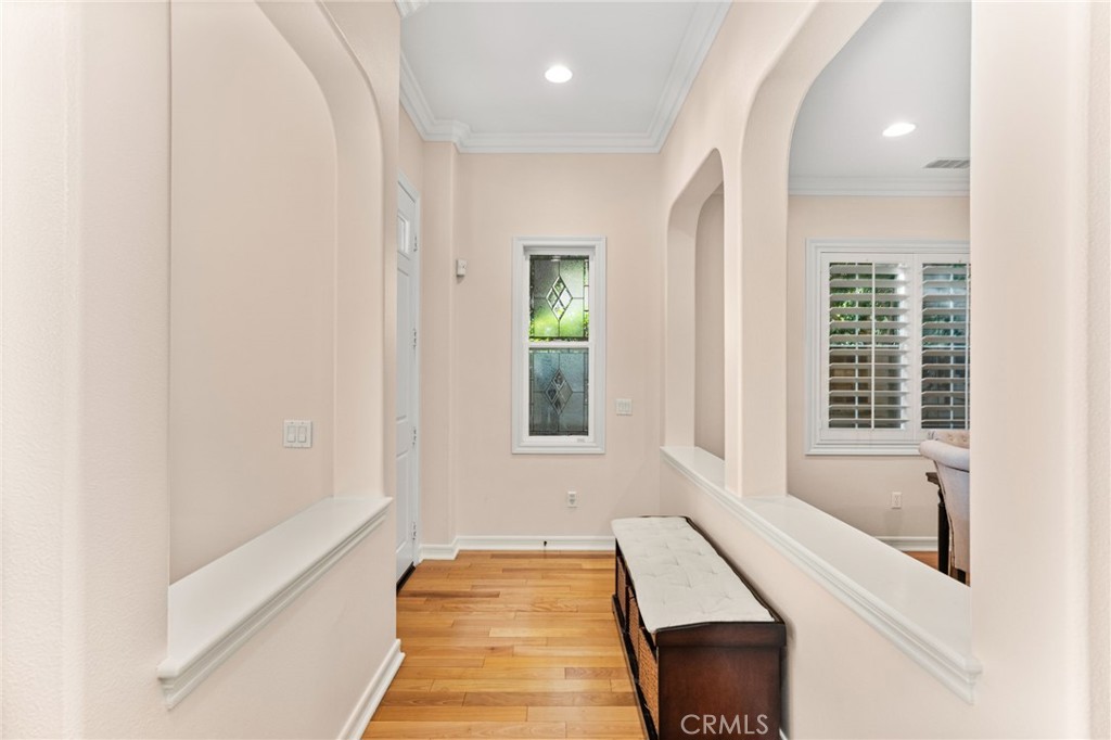 2528 Plum Street Property Photo 6