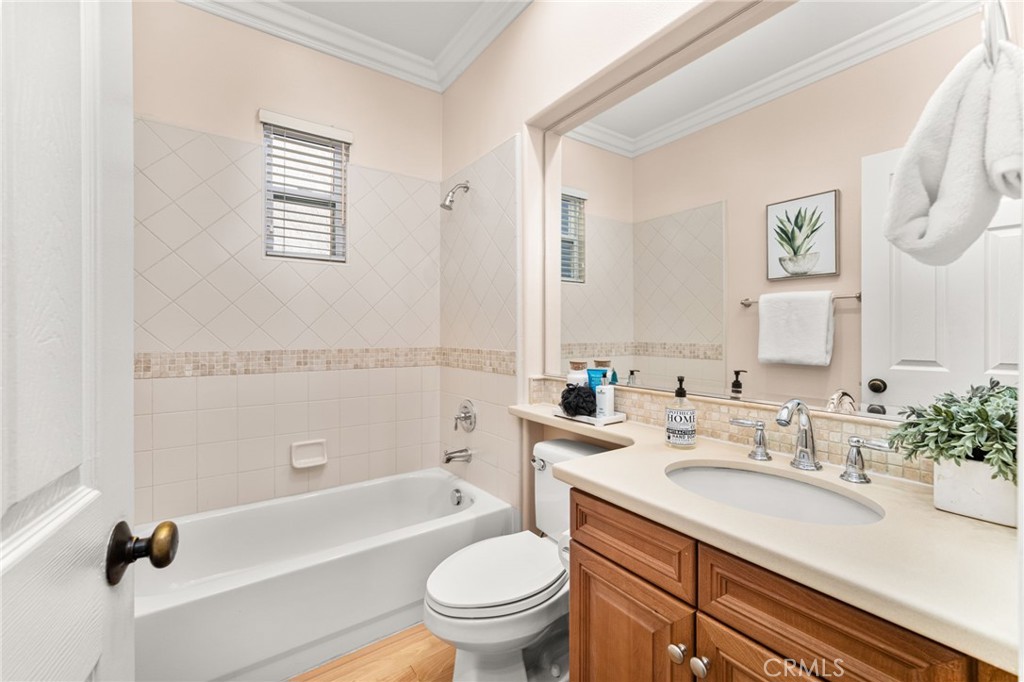 2528 Plum Street Property Photo 22