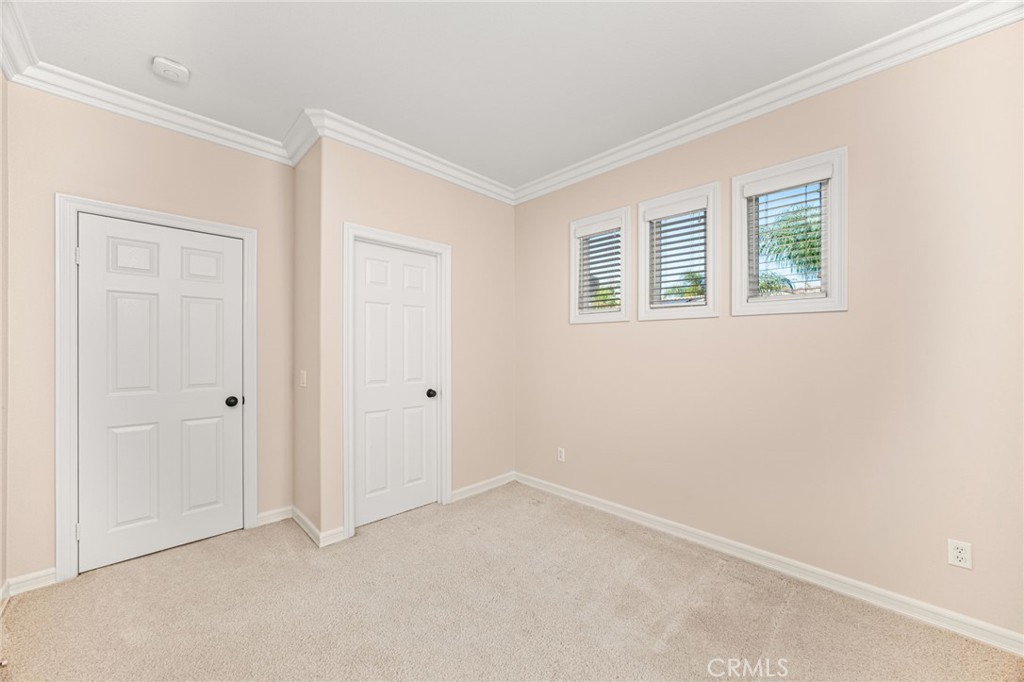 2528 Plum Street Property Photo 30