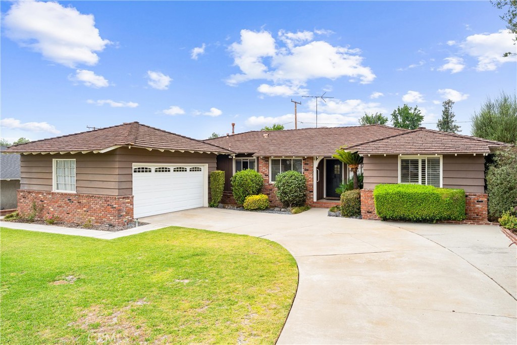 8333 Calmosa Avenue Property Photo 1