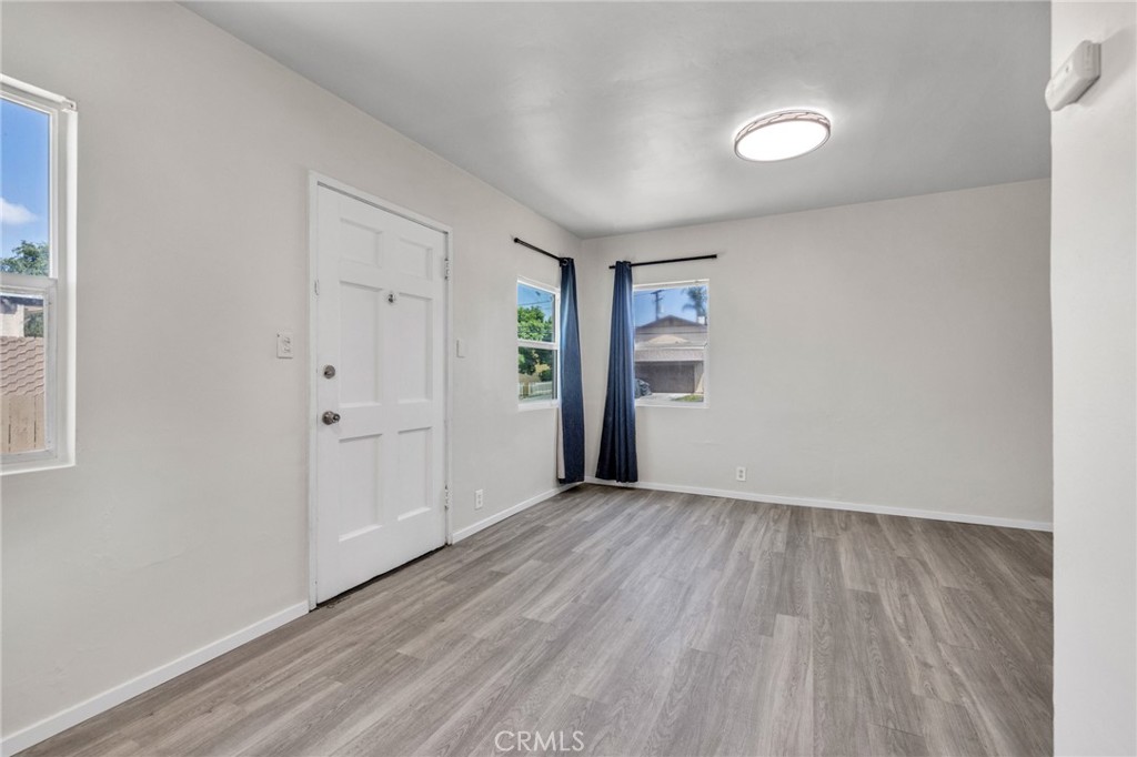 164 S Santa Fe Avenue Property Photo 26