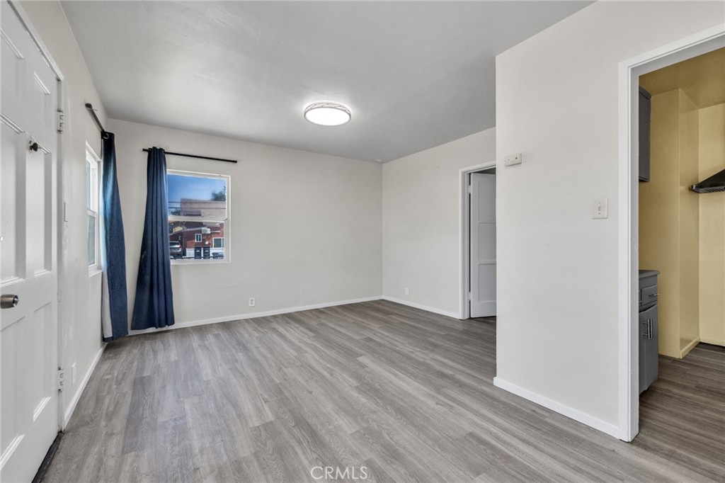 164 S Santa Fe Avenue Property Photo 27