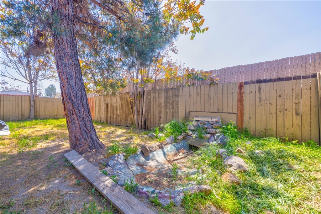 164 S Santa Fe Avenue Property Photo 33